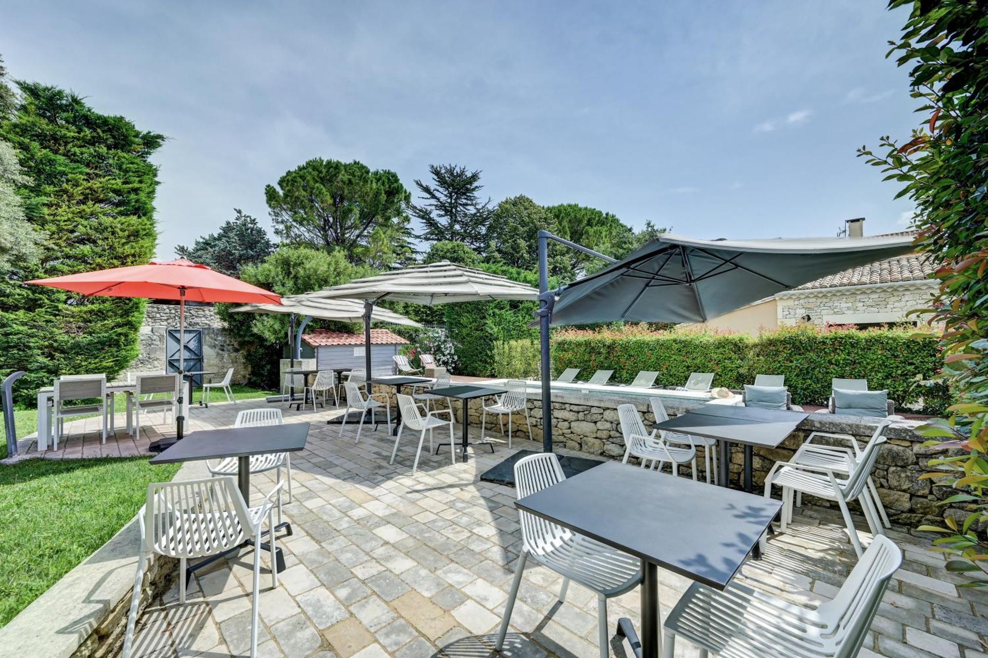 La Belle Vie Hotell Saint-Hilaire-dʼOzilhan Exteriör bild