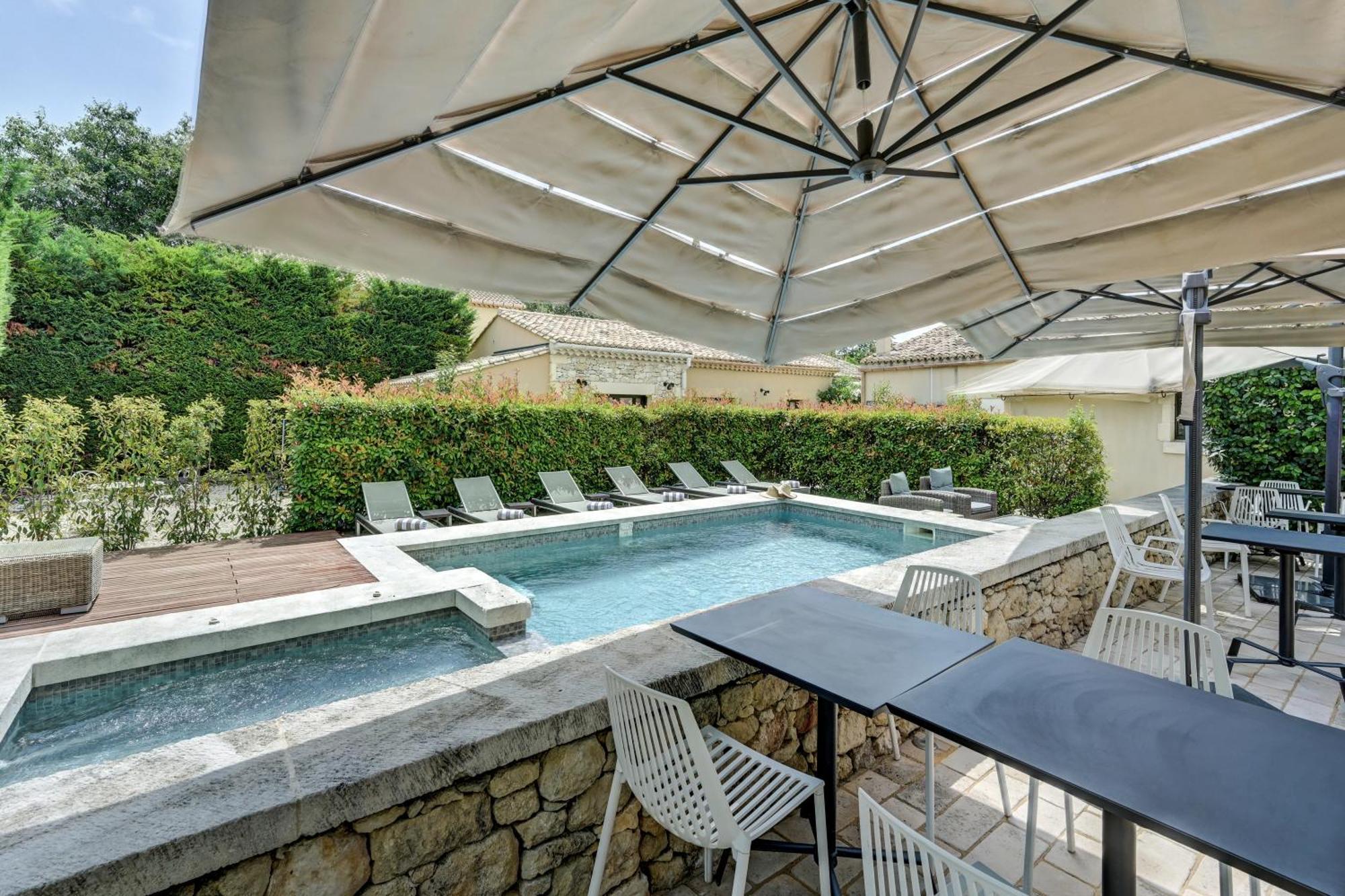 La Belle Vie Hotell Saint-Hilaire-dʼOzilhan Exteriör bild